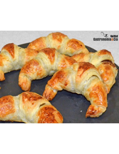 CROISSANT DE MANTEQUILLA 100 GR 2 UNI X  1.65 € 