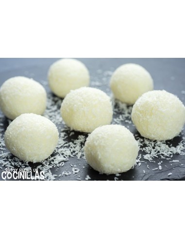 BOLAS DE COCO CASERA LAVERA EL KG SALE A : 